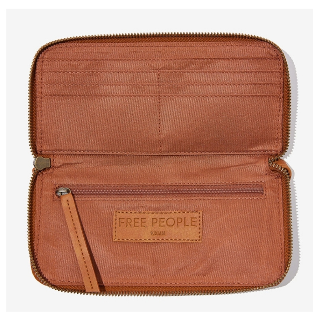 FREE PEOPLE - Distressed Vegan Wallet
